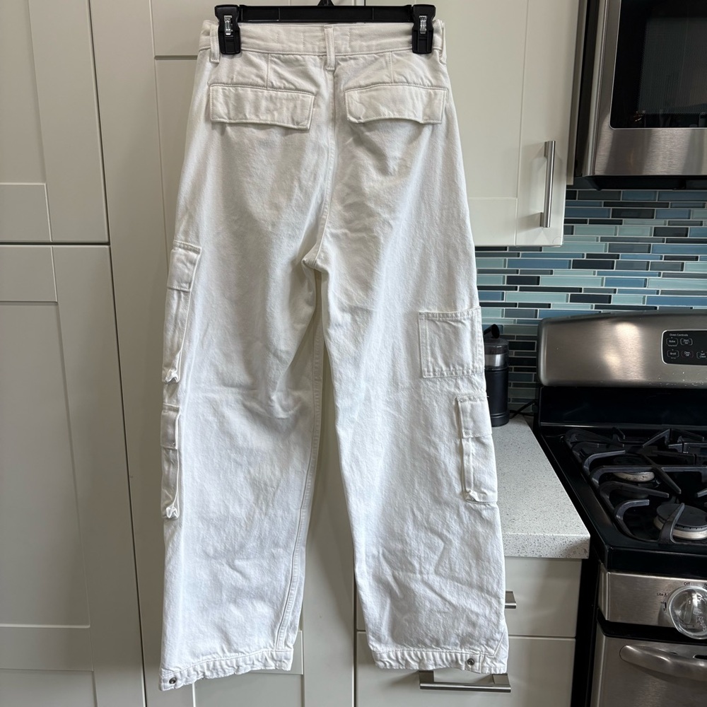 Aritzia Denim Forum The '90s Millie Hi-rise Cargo Jean - Picture 9 of 11